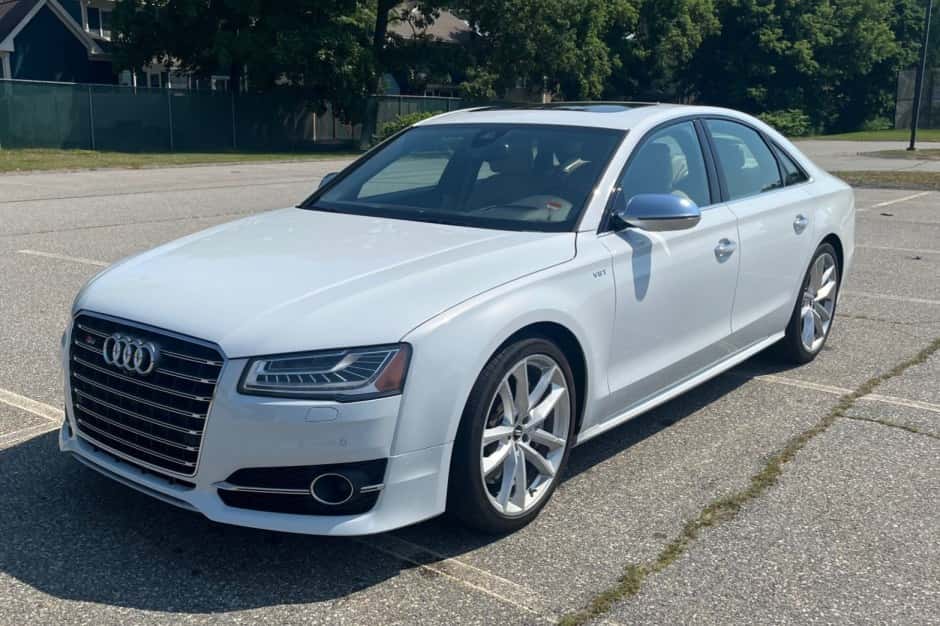 2016 Audi S8 sold for $34,500