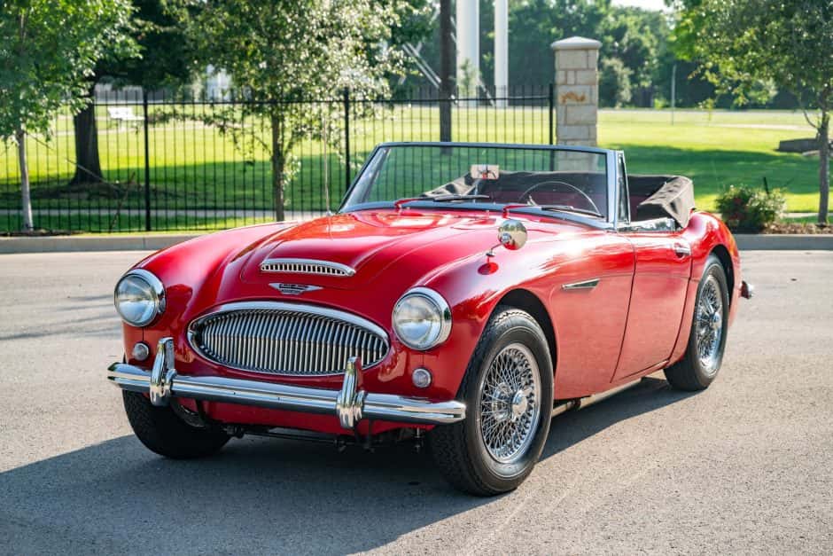 1963 Austin-Healey 3000 sold for $30,500