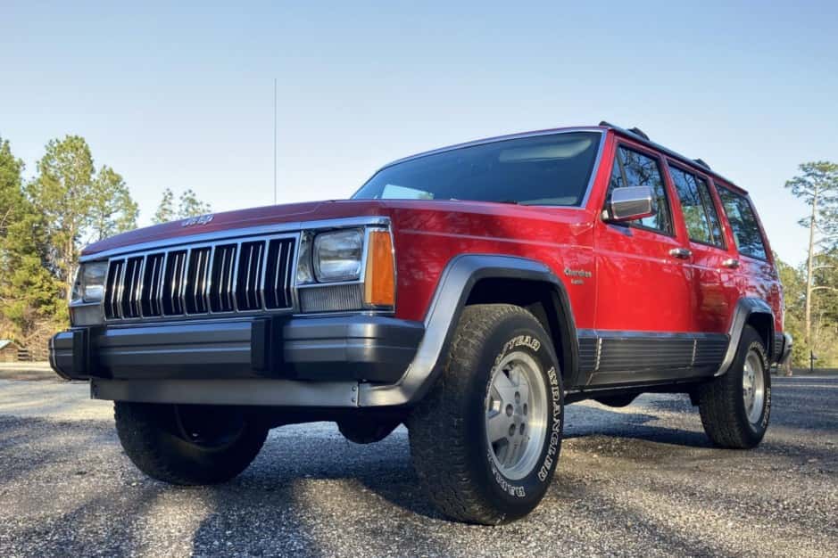 1991 Jeep XJ Cherokee sold for $10,250