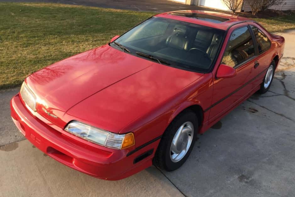 1991 Ford Thunderbird (1989-1997) sold for $15,924
