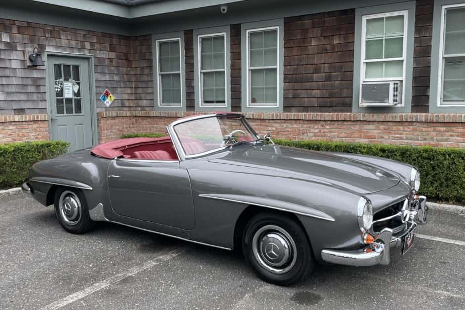 1961 Mercedes-Benz 190SL sold for $81,000