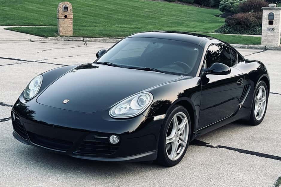 2009 Porsche 987 Cayman sold for $28,000