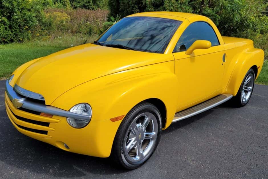 2005 Chevrolet SSR sold for $40,600