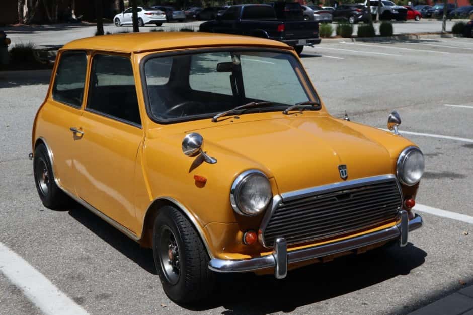 1975 Mini Mk III-Mk V sold for $8,502