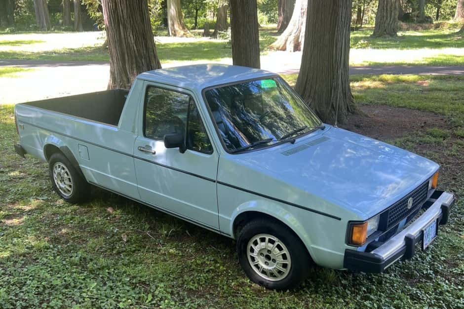 1982 Volkswagen Caddy & Rabbit Pickup sold for $13,789