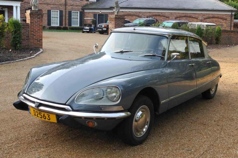 1971 Citroen DS sold for $69,000