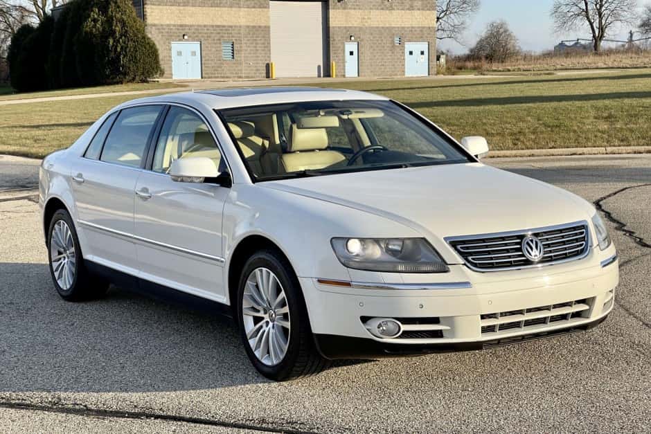 2005 Volkswagen Phaeton sold for $32,000
