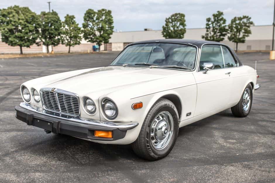 1976 Jaguar XJ Coupe (1975-1978) sold for $27,000