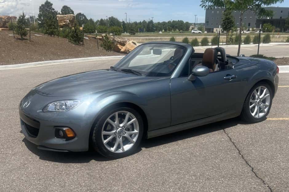 2013 Mazda NC MX-5 Miata sold for $25,500