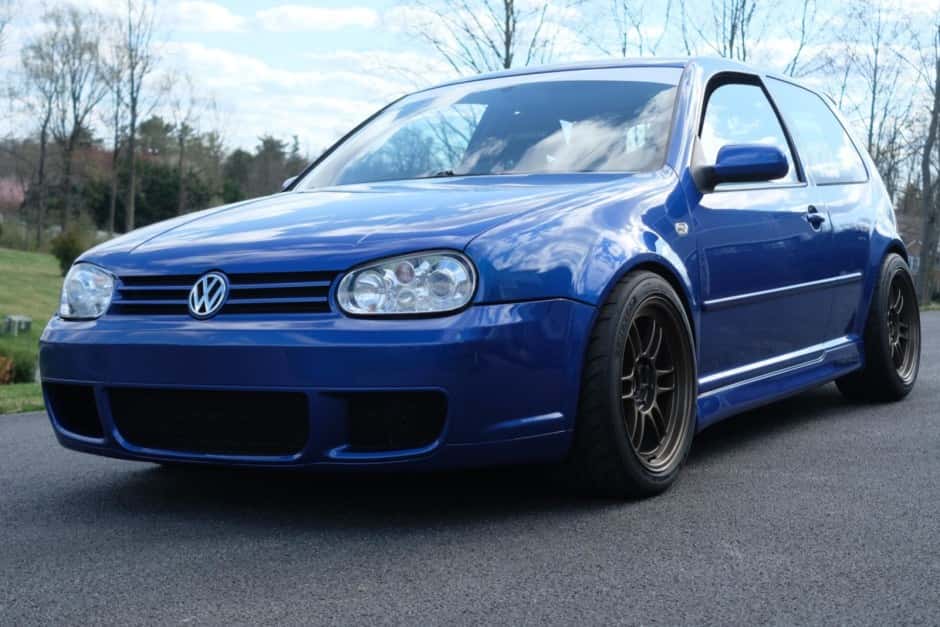 2004 Volkswagen R32 sold for $16,250