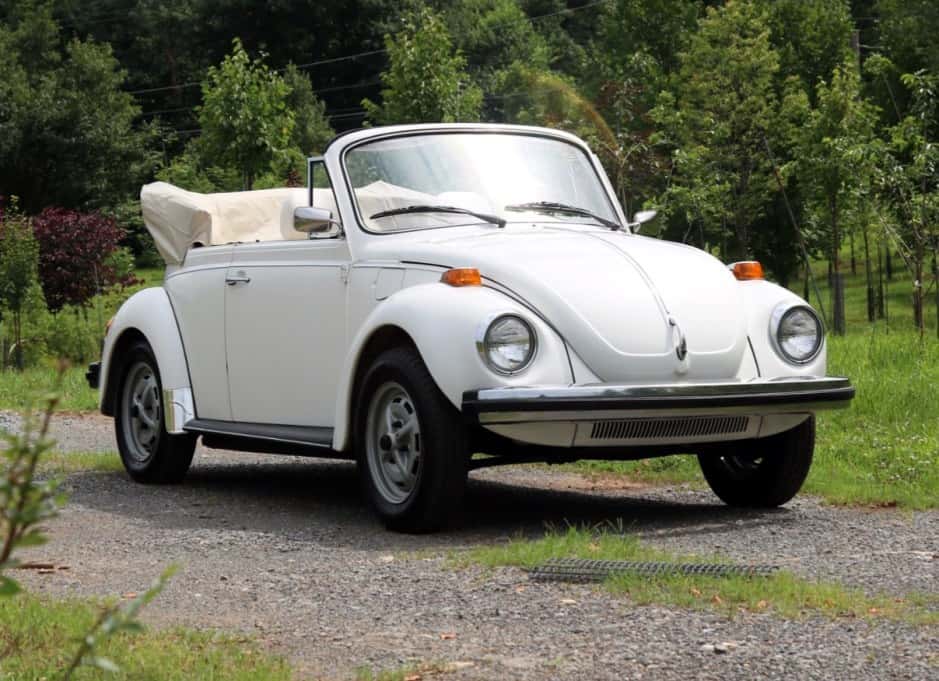 1979 Volkswagen Super Beetle sold for $27,250