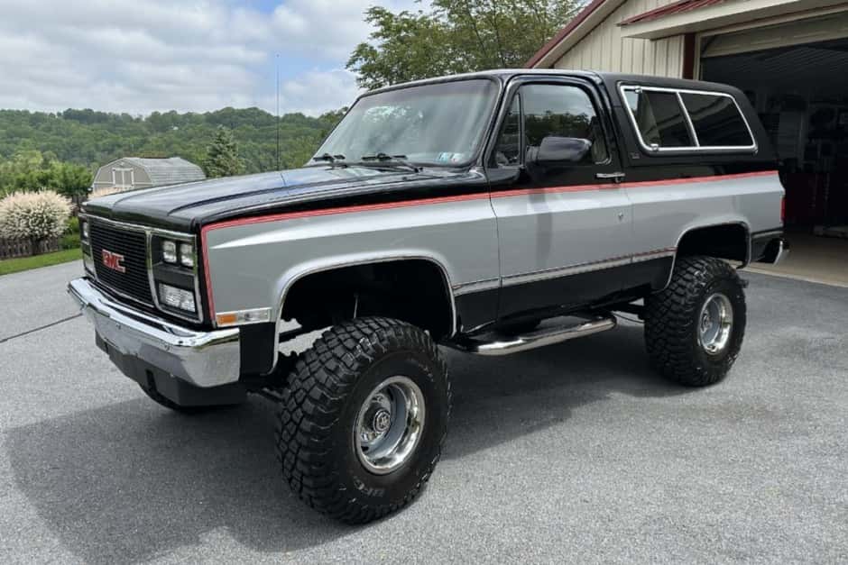 1990 GMC Jimmy (1973-1991) sold for $24,750