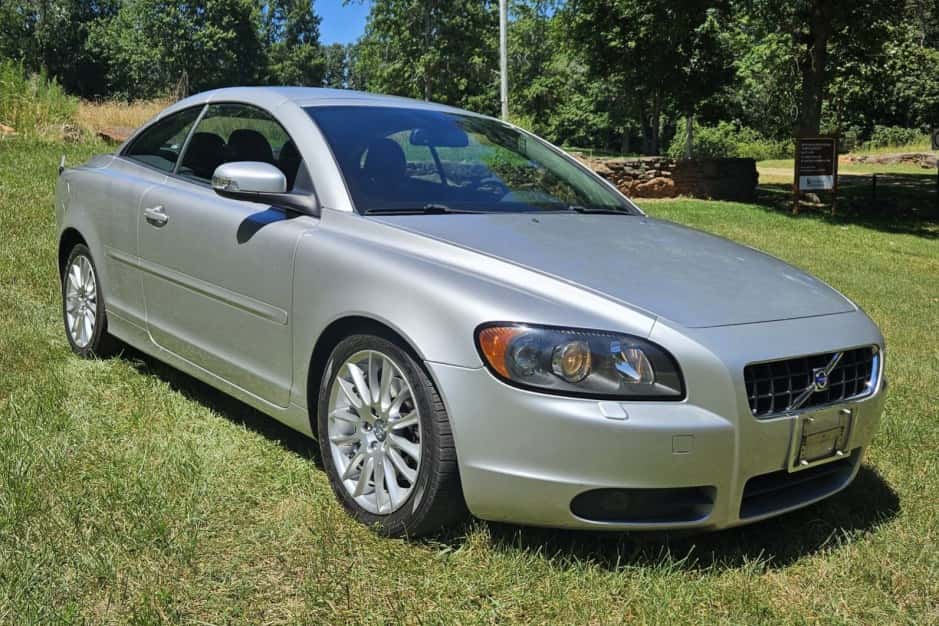 2008 Volvo C70 sold for $6,300