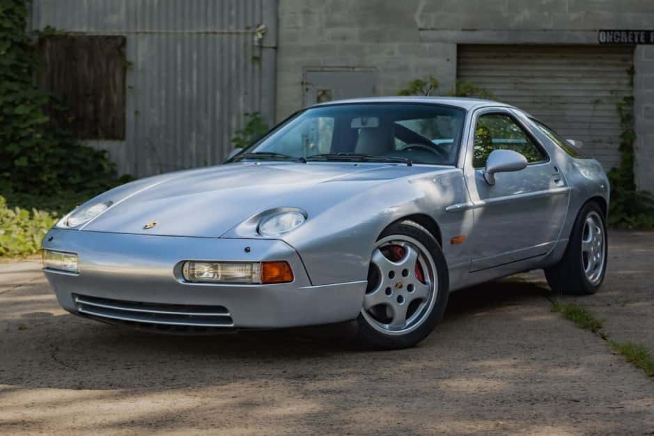 1993 Porsche 928 sold for $87,928