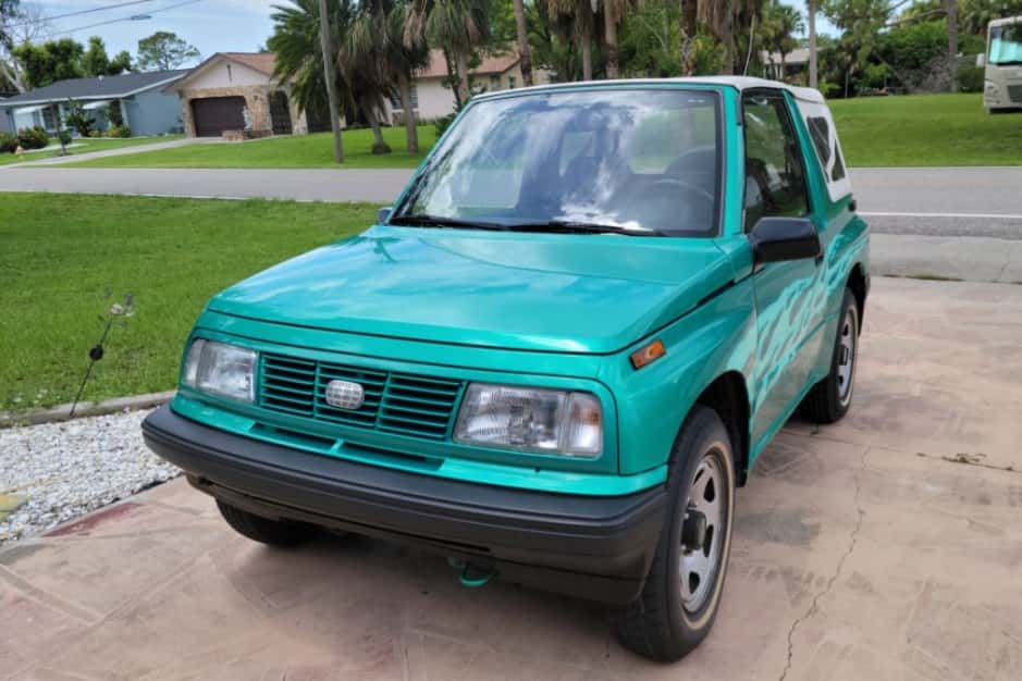 1995 Geo Tracker/Suzuki Sidekick sold for $7,600