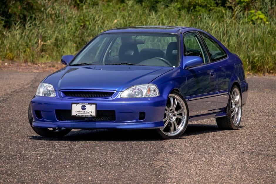 2000 Honda Civic Si sold for $18,000