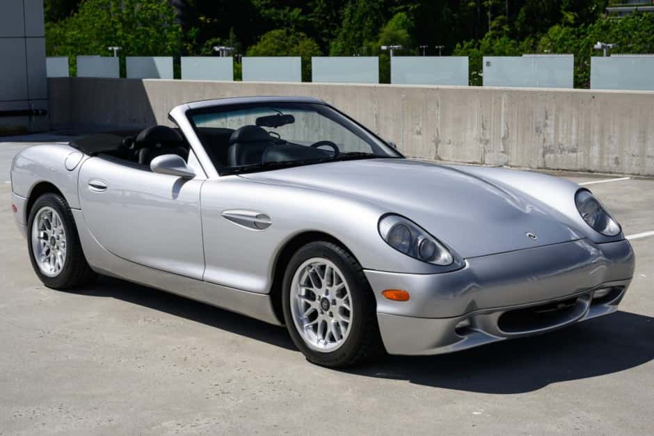 2002 Panoz Esperante sold for $32,000