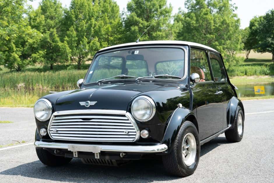 1997 Mini Mk VI & Mk VII sold for $15,750