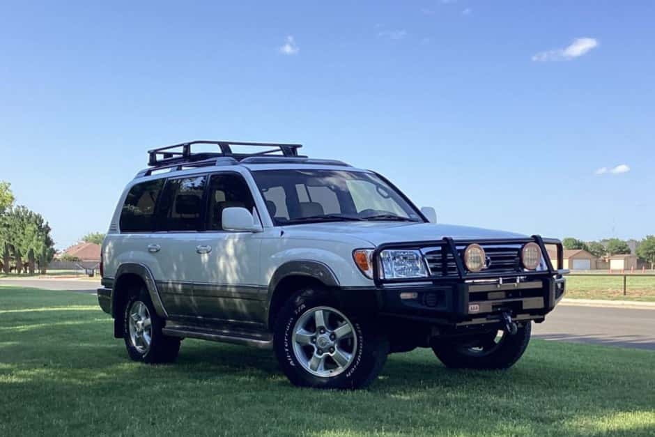 2003 Toyota Land Cruiser 100-Series sold for $31,000