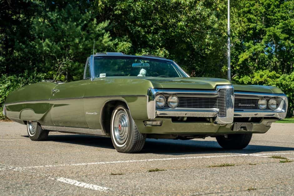 1968 Pontiac Bonneville sold for $17,500