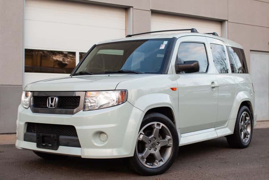 2010 Honda Element sold for $9,600