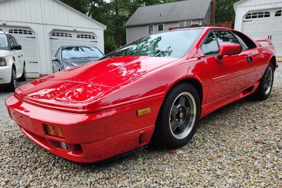 1993 Lotus Esprit sold for $30,000