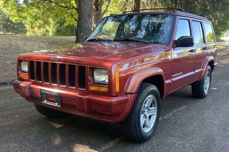 1998 Jeep XJ Cherokee sold for $6,200