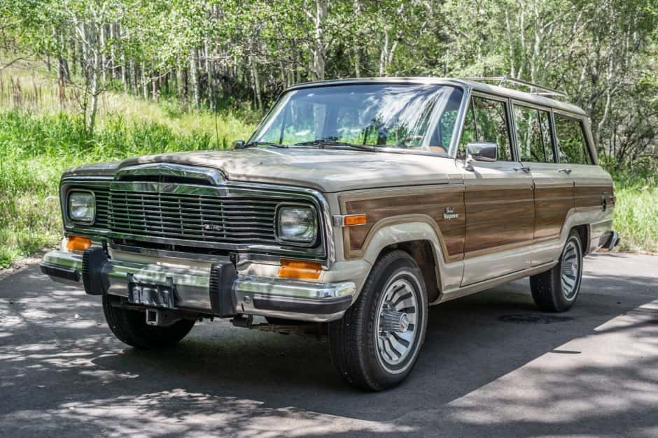 1984 Jeep SJ Grand Wagoneer sold for $20,000