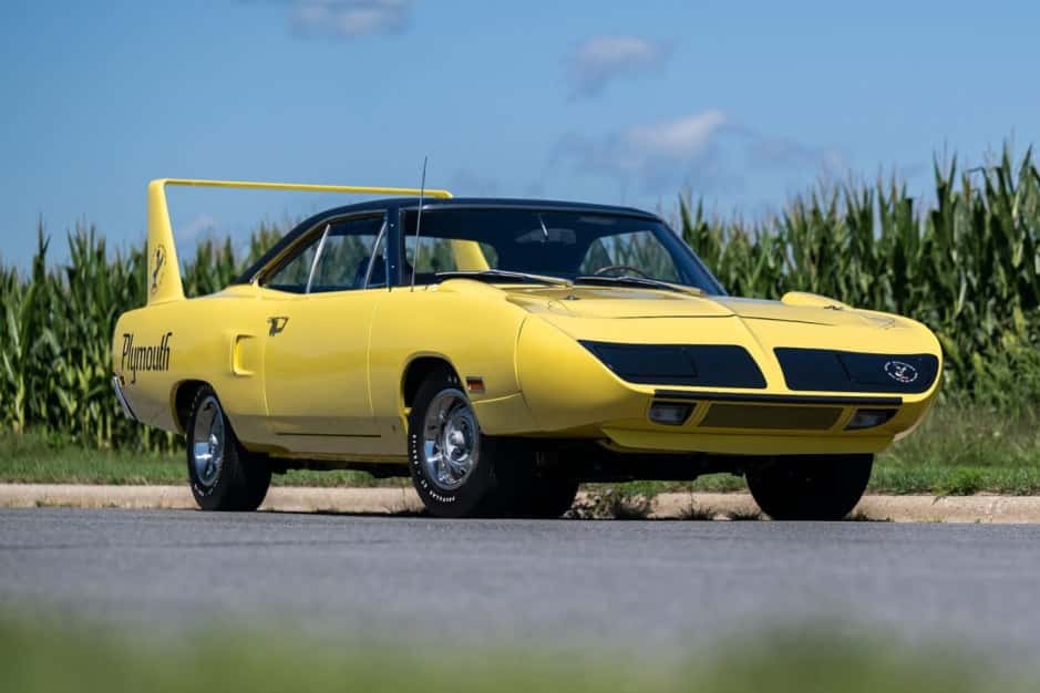 1970 Plymouth Superbird & Dodge Charger Daytona sold for $251,000