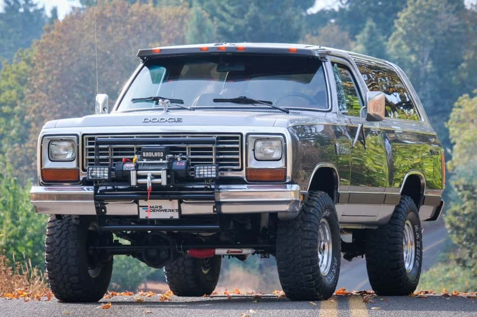 1984 Dodge Ramcharger / Plymouth Trail Duster sold for $33,000