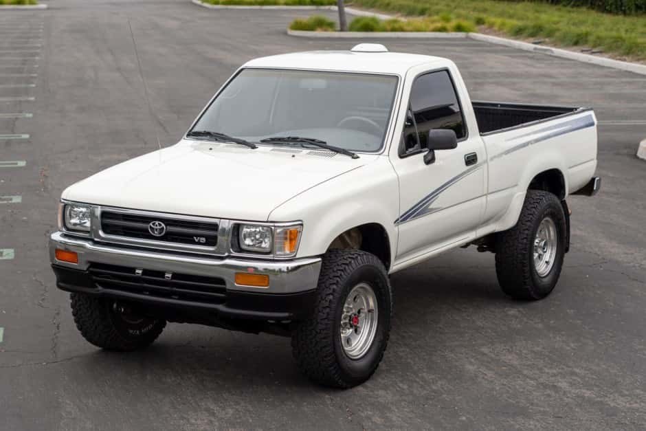 1994 Toyota Pickup (N80/90/100/110 1989-1997) sold for $13,250