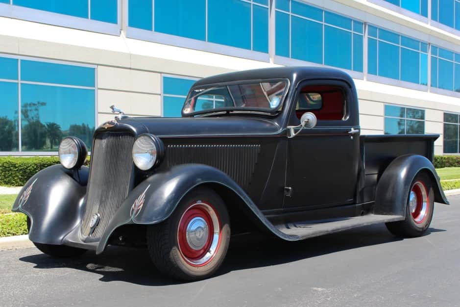 1935 Dodge HC/KC Pickup (1933-1935) sold for $28,500