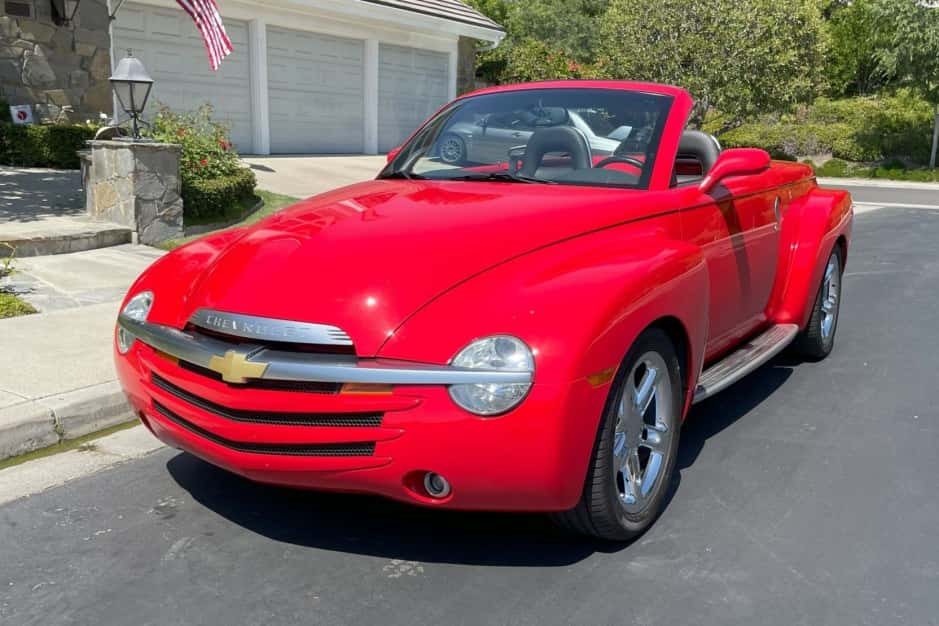2005 Chevrolet SSR sold for $35,000