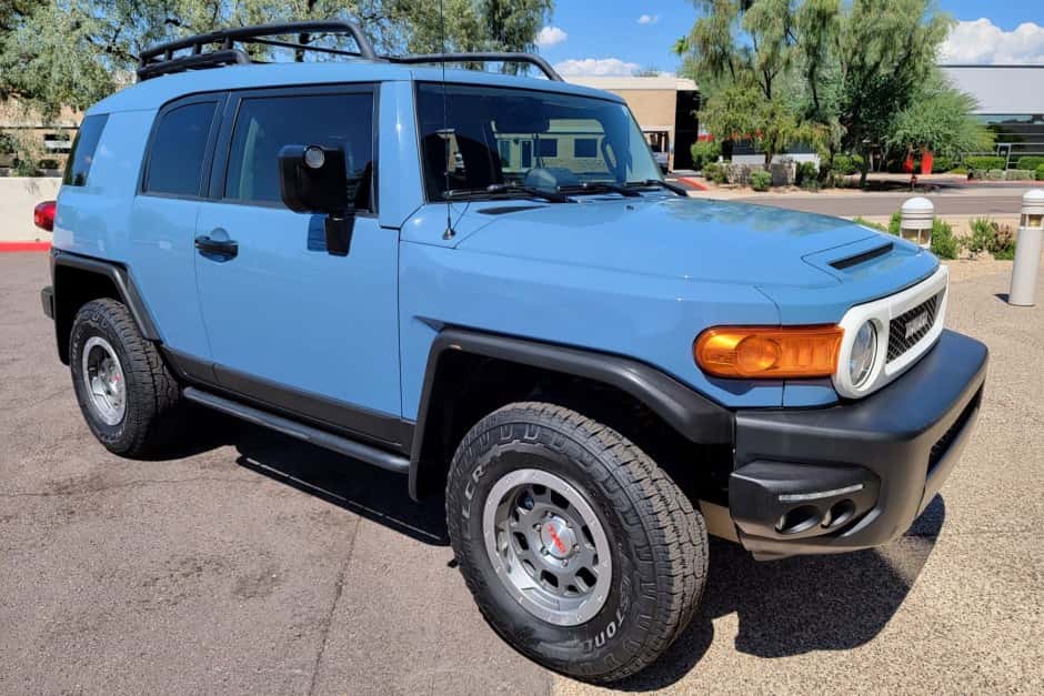 2014 Toyota FJ Cruiser sold for $43,000