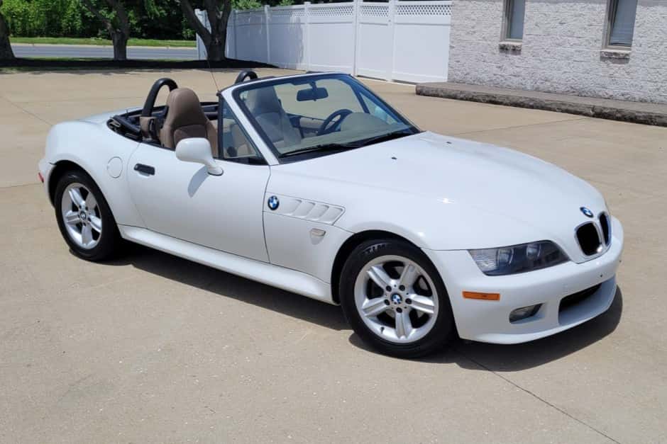 2000 BMW Z3 sold for $9,200