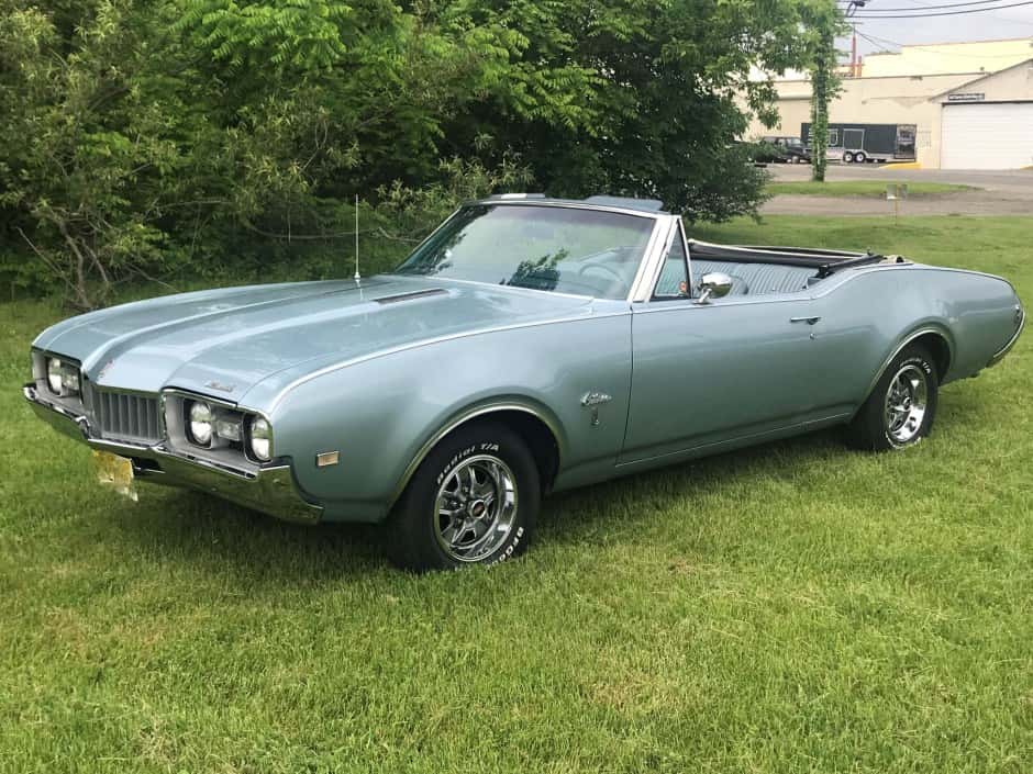1968 Oldsmobile Cutlass sold for $14,250