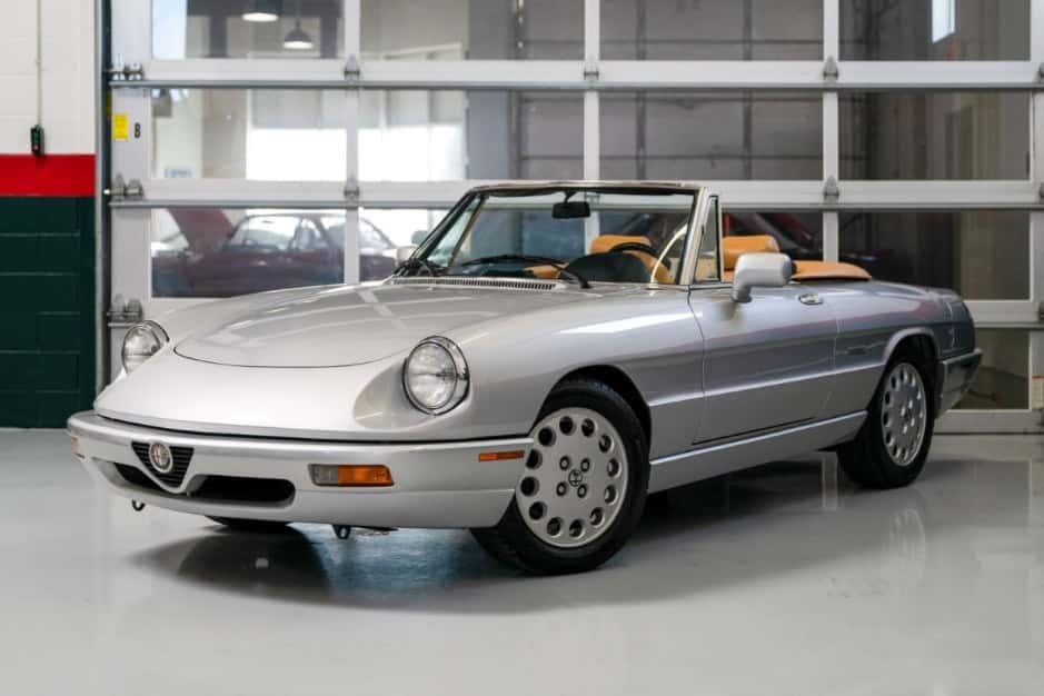 1991 Alfa Romeo 105/115 Spider Series 4 sold for $20,000
