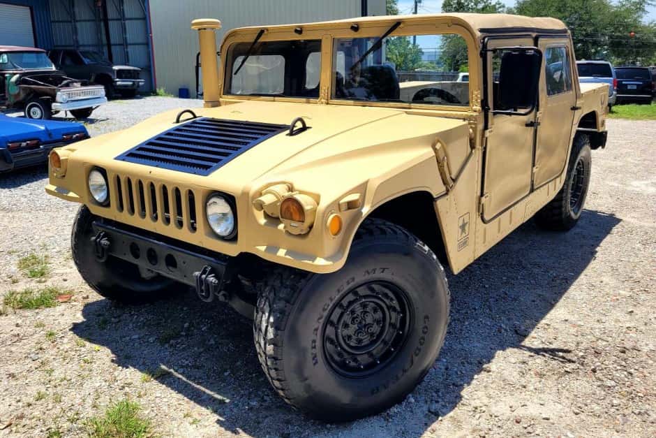 2007 Hummer HMMWV/Humvee sold for $21,000