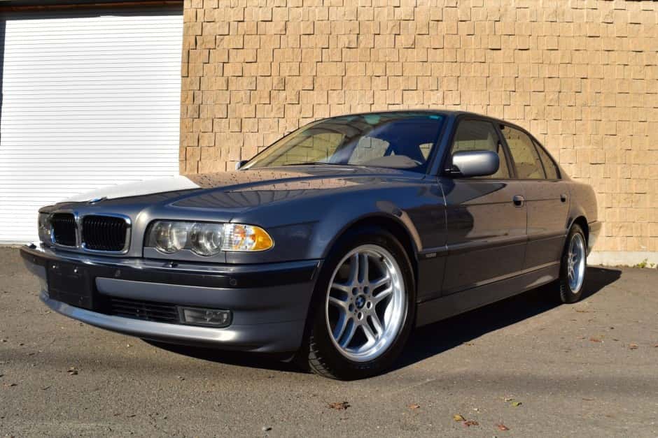 2001 BMW E38 7-Series sold for $30,500