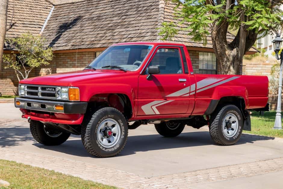 1988 Toyota Pickup (N50/N60/N70 1984-1988) sold for $13,750