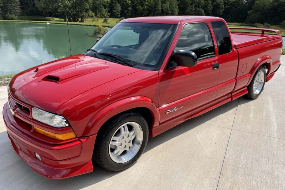 2001 Chevrolet S-10 (1994-2004) sold for $19,750