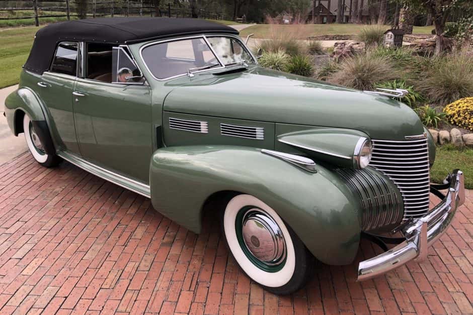 1940 Cadillac Series 62 sold for $55,000