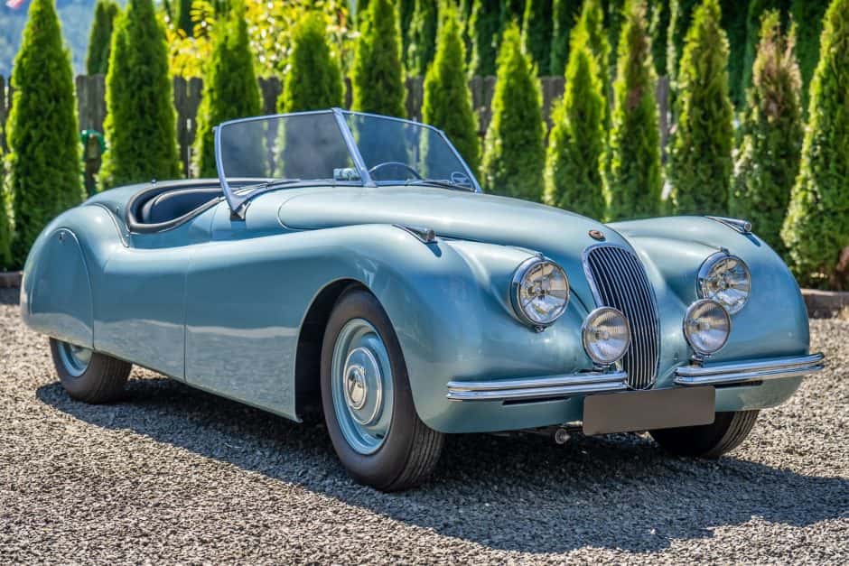 1950 Jaguar XK120 sold for $120,000