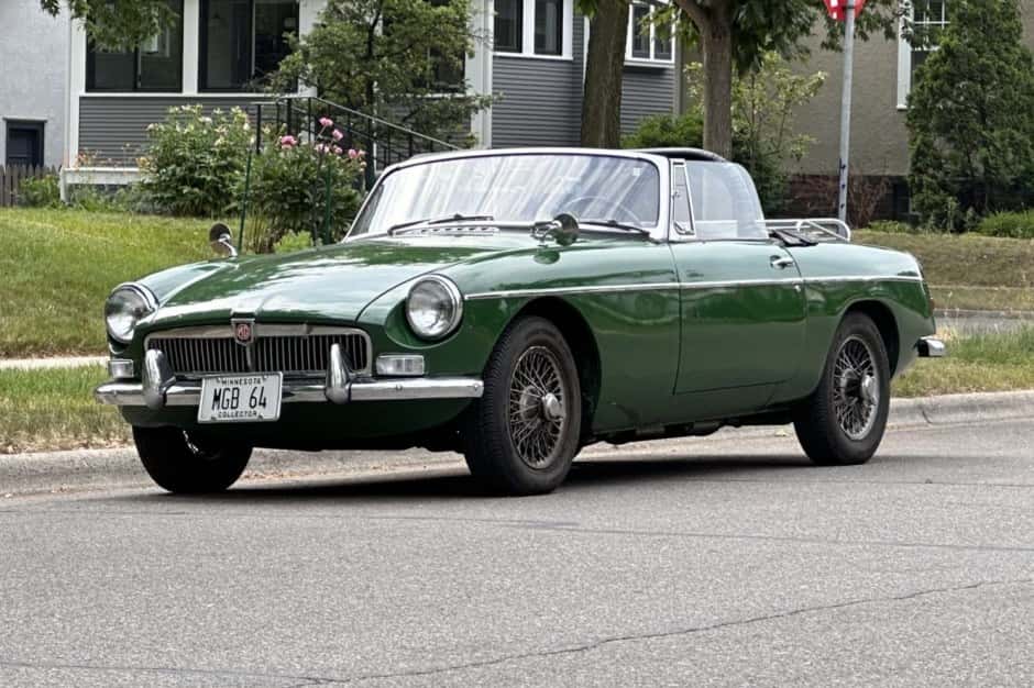 1964 MG MGB sold for $6,900