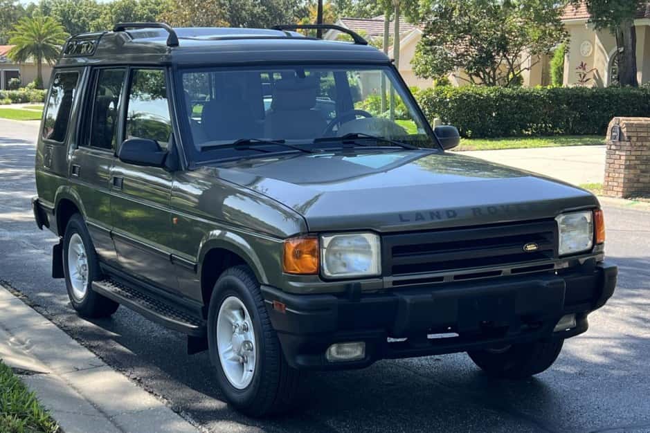 1997 Land Rover Discovery sold for $23,000