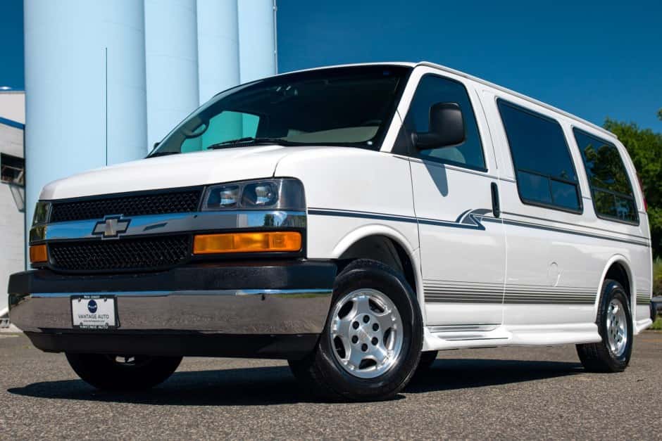 2004 Chevrolet Express sold for $21,750