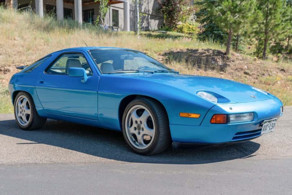 1991 Porsche 928 sold for $23,928