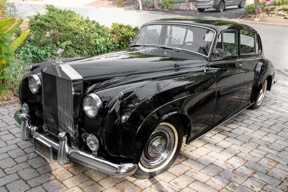 1959 Rolls-Royce Silver Cloud & Phantom V sold for $50,000