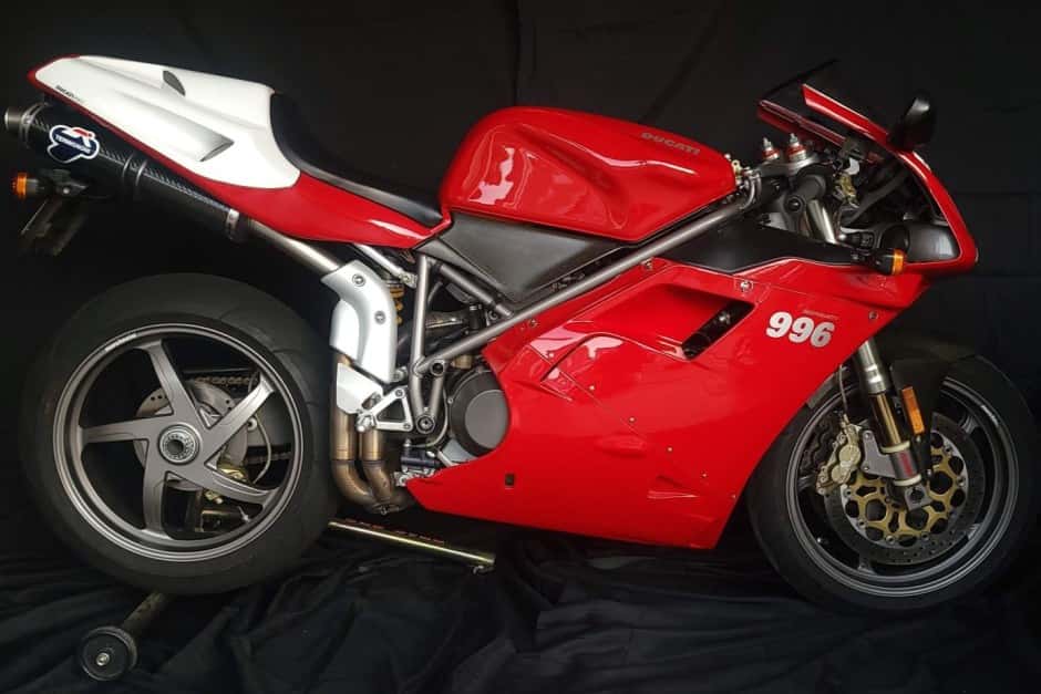2000 Ducati 996 sold for $12,848