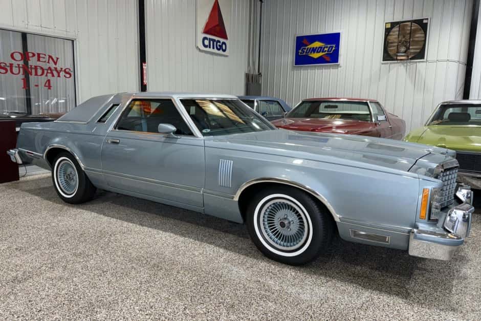 1978 Ford Thunderbird (1977-1979) sold for $23,000